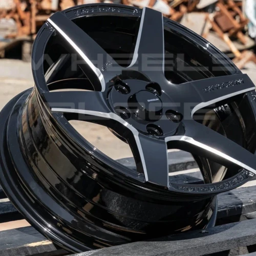 Shogun A1 (Новые). Литые диски R15 7.0j ET38 5*100 (S226) PR